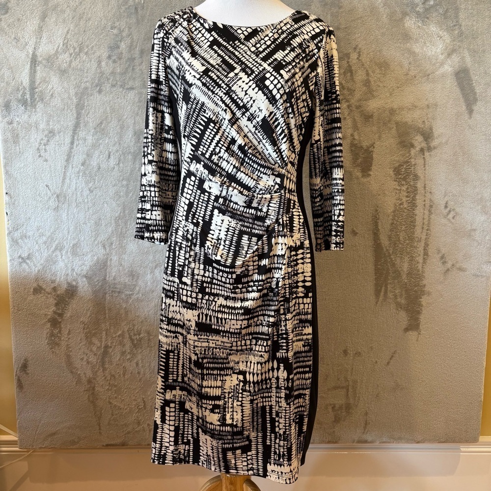 Liz Claiborne Minimalist Monochrome Stretch Ruched Sheath Dress Sz 8
